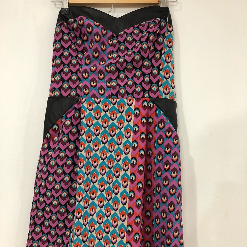 Strapless colorful pattern mini dress